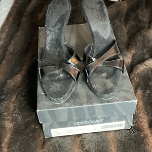 BLACK PATENT cross cross shoes heels ROBERTO CAVALLI 39, 8.5 9